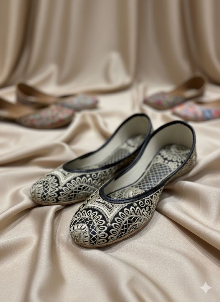 SWAG JUTTI | BLACK THREAD EMBROIDERY | TRADITIONAL EMBROIDERY HEAVY WORK |PARTYWEAR JUTTI MOJRI |